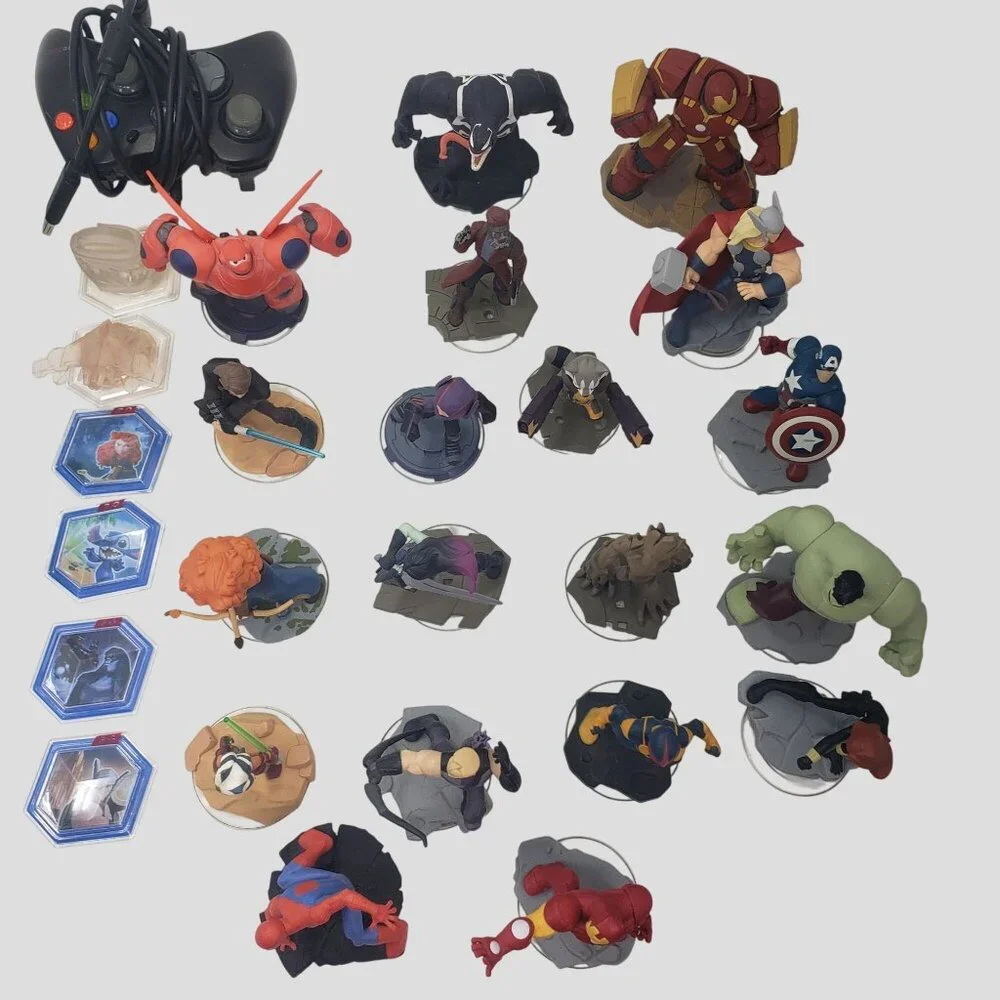 Disney Infinity bundle 30 pcs. for X Box 360